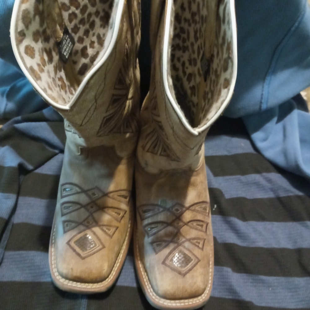 Ladies Square Toe - Picture 7 of 8